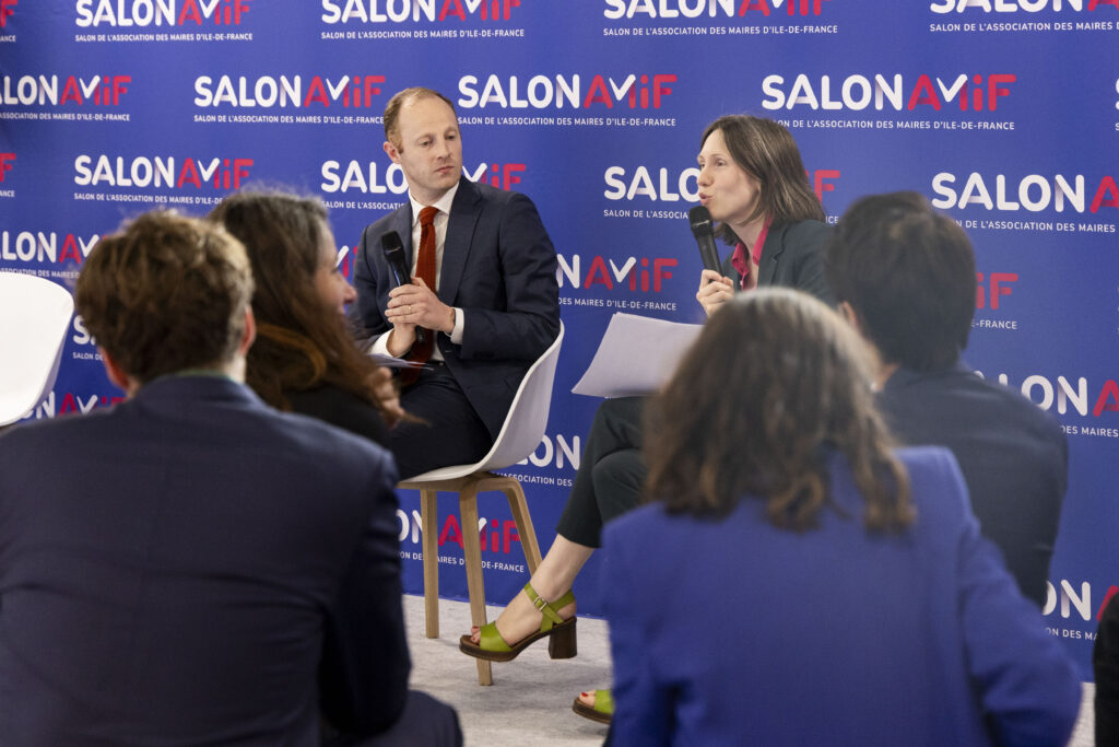 Conférence animée par Léa Divay-Feillet, directrice adjointe à la direction des opérations et Pierre Gallet, directeur du contrôle et de la lutte contre le travail illégal